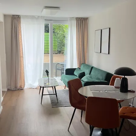 Moeblierte Mit Terrasse Und Eigenem Eingang